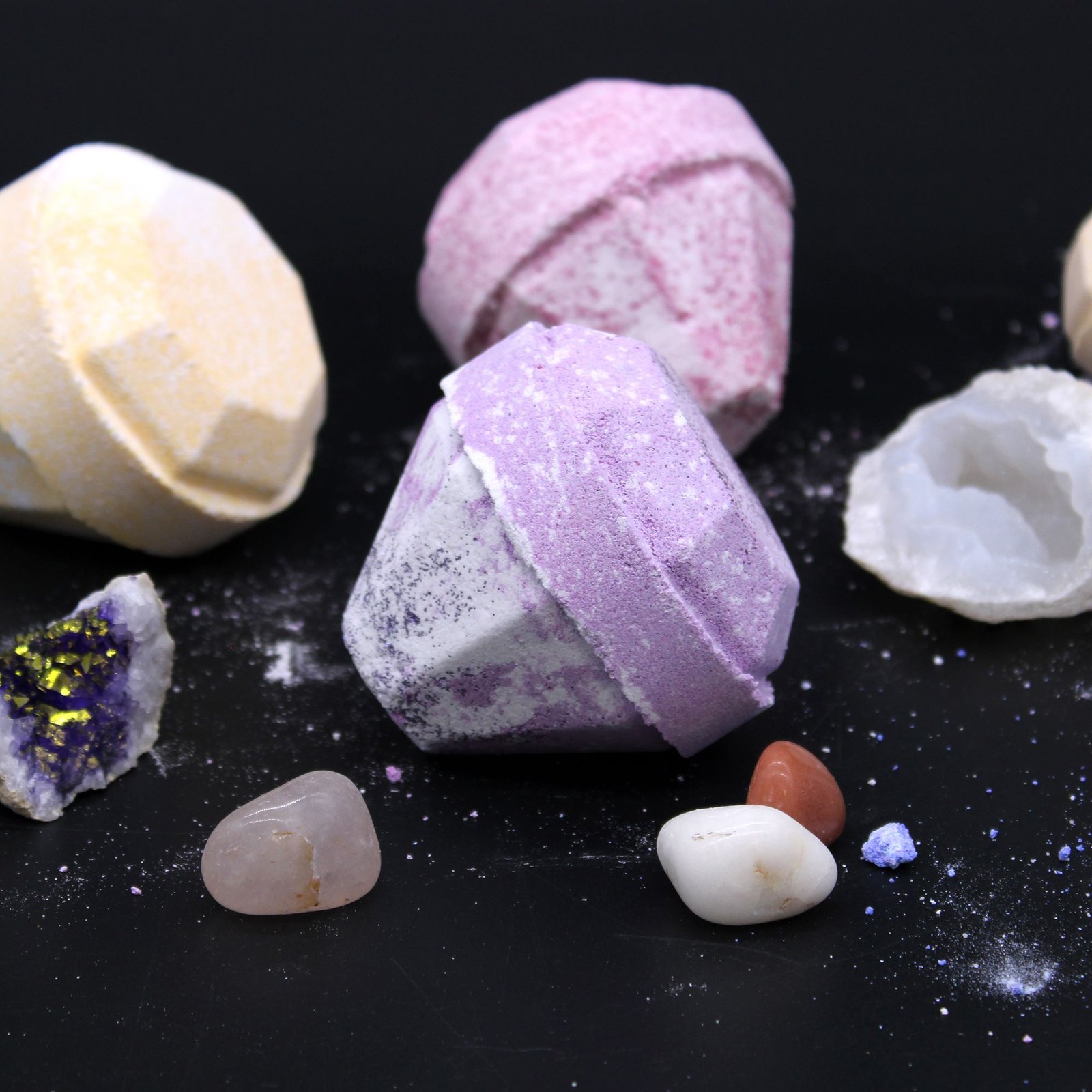 Gemstone Bath Bomb - Very Berry - Billede 3