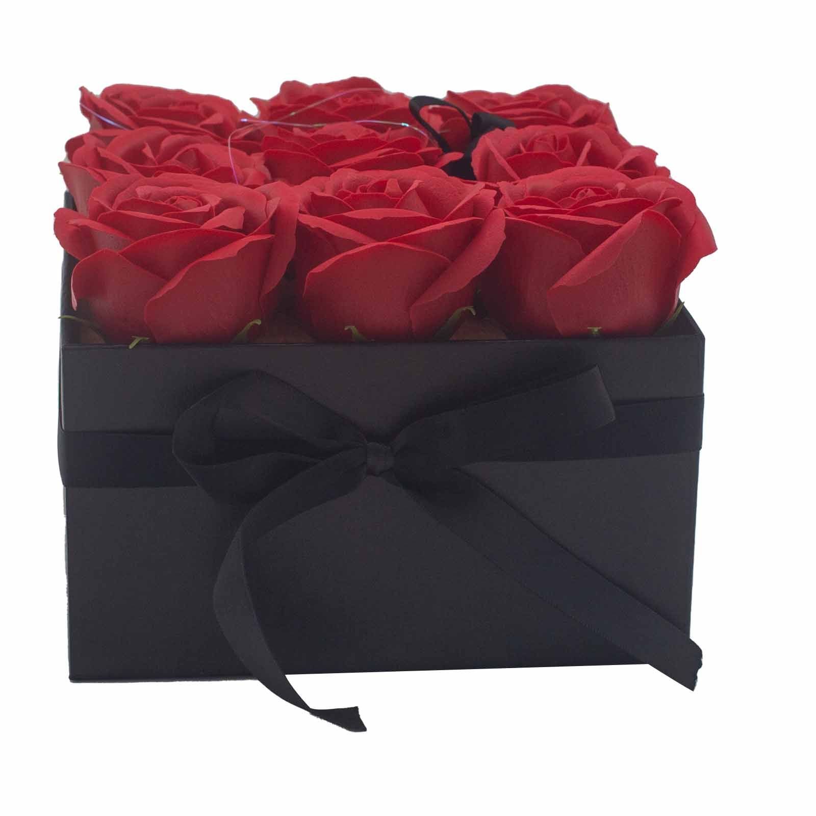 Soap Flower Gift Bouquet - 9 Red Roses - Square - Billede 11