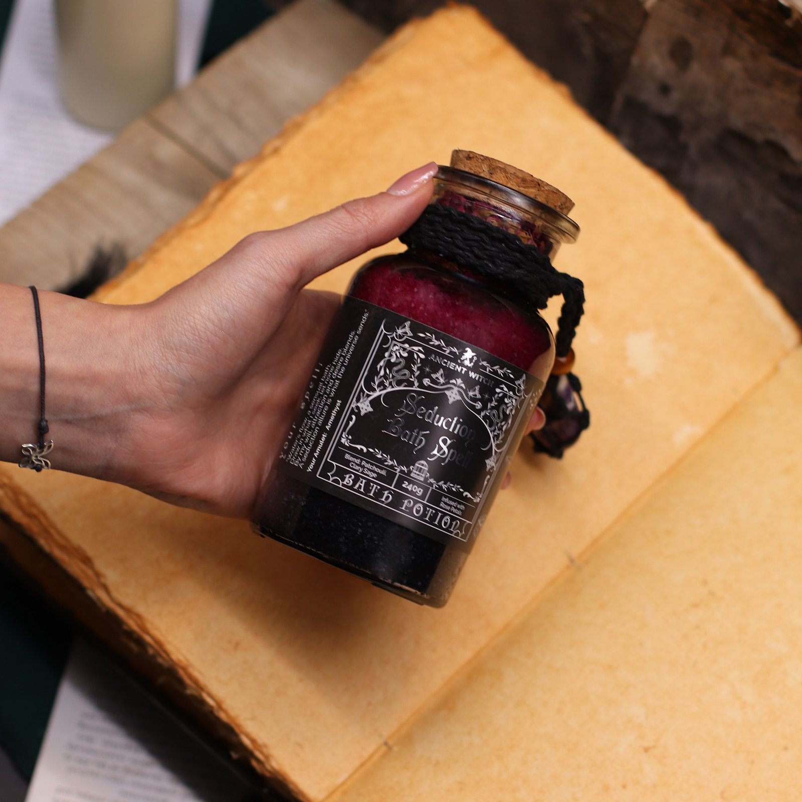 Ancient Witch Bath Spell Potion & Amethyst Crystal Amulet - Seduction - billede 8