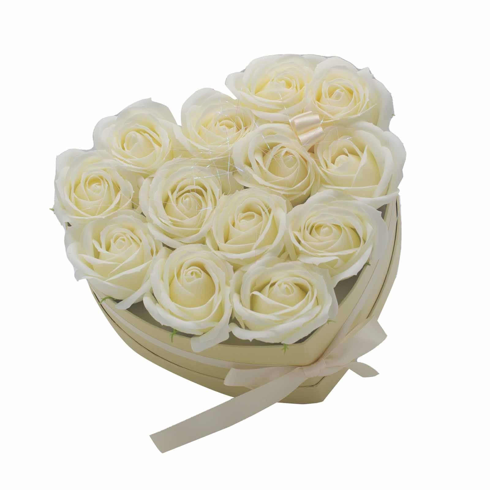 Soap Flower Gift Bouquet - 13 Cream Roses - Heart - Billede 7