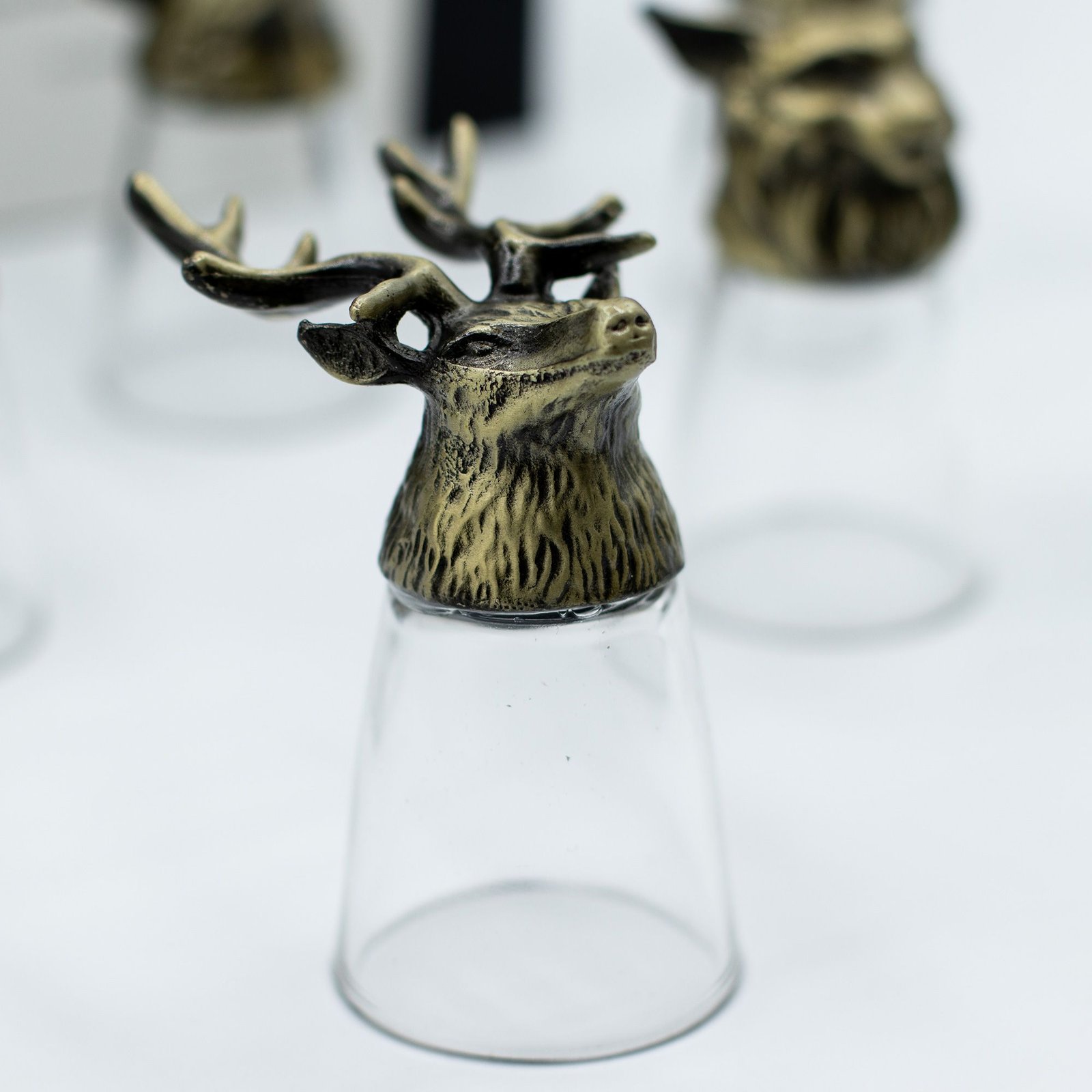 Gavesæt med 12 Bottom Up Shotglas (25ml) - Skov og Mytiske Væsener - Antik Bronze - Billede 3