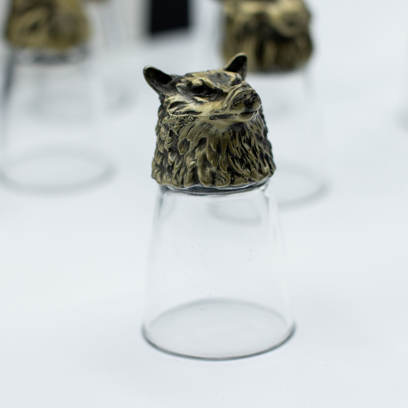 Gavesæt med 12 Bottom Up Shotglas (25ml) - Skov og Mytiske Væsener - Antik Bronze - Billede 18