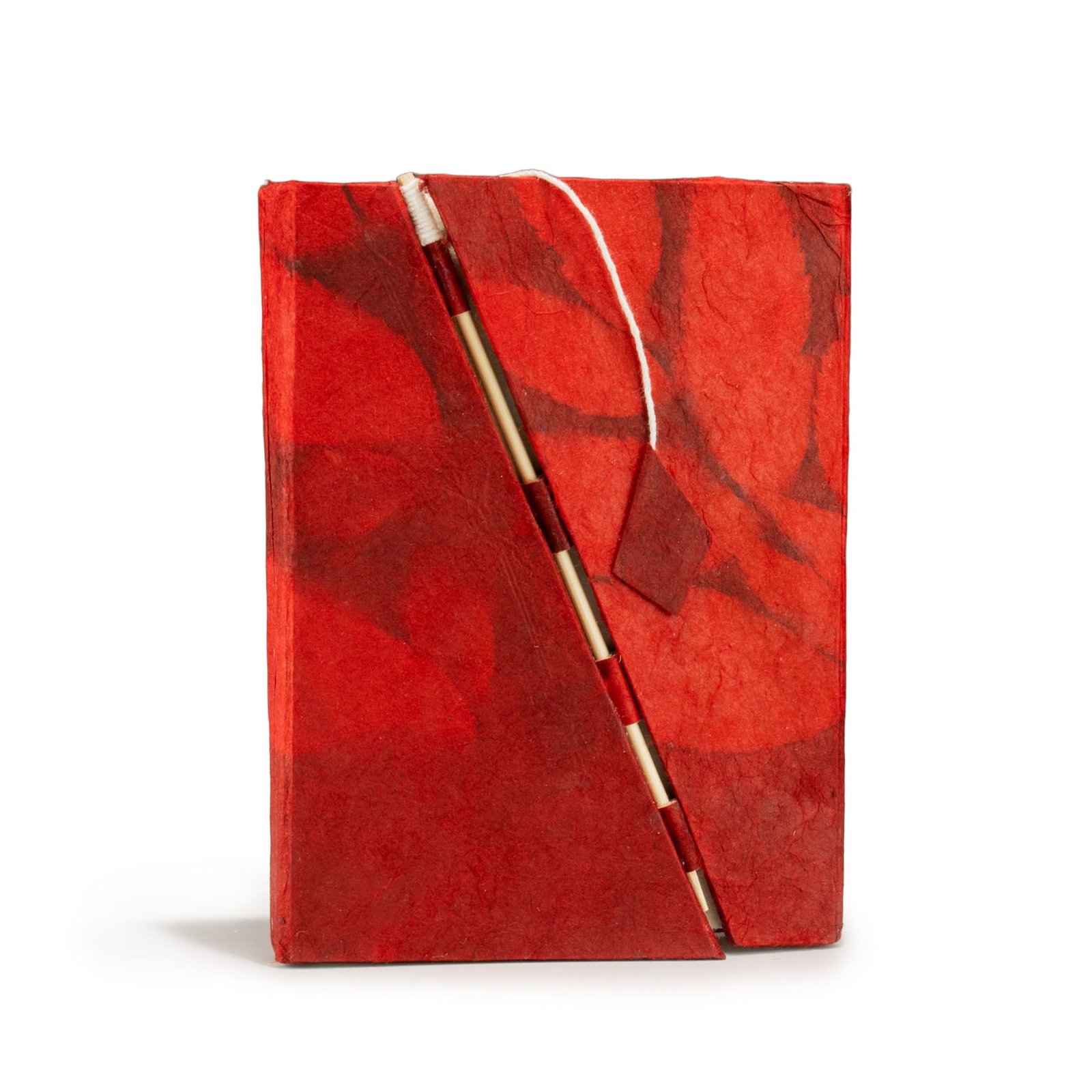Lokta notesbog med kraftigt blomstermønster og bambuslukning – Medium (15x12cm) – 45 blade – Rubinyød - Billede 3